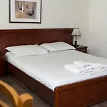57 بيت ضيافة